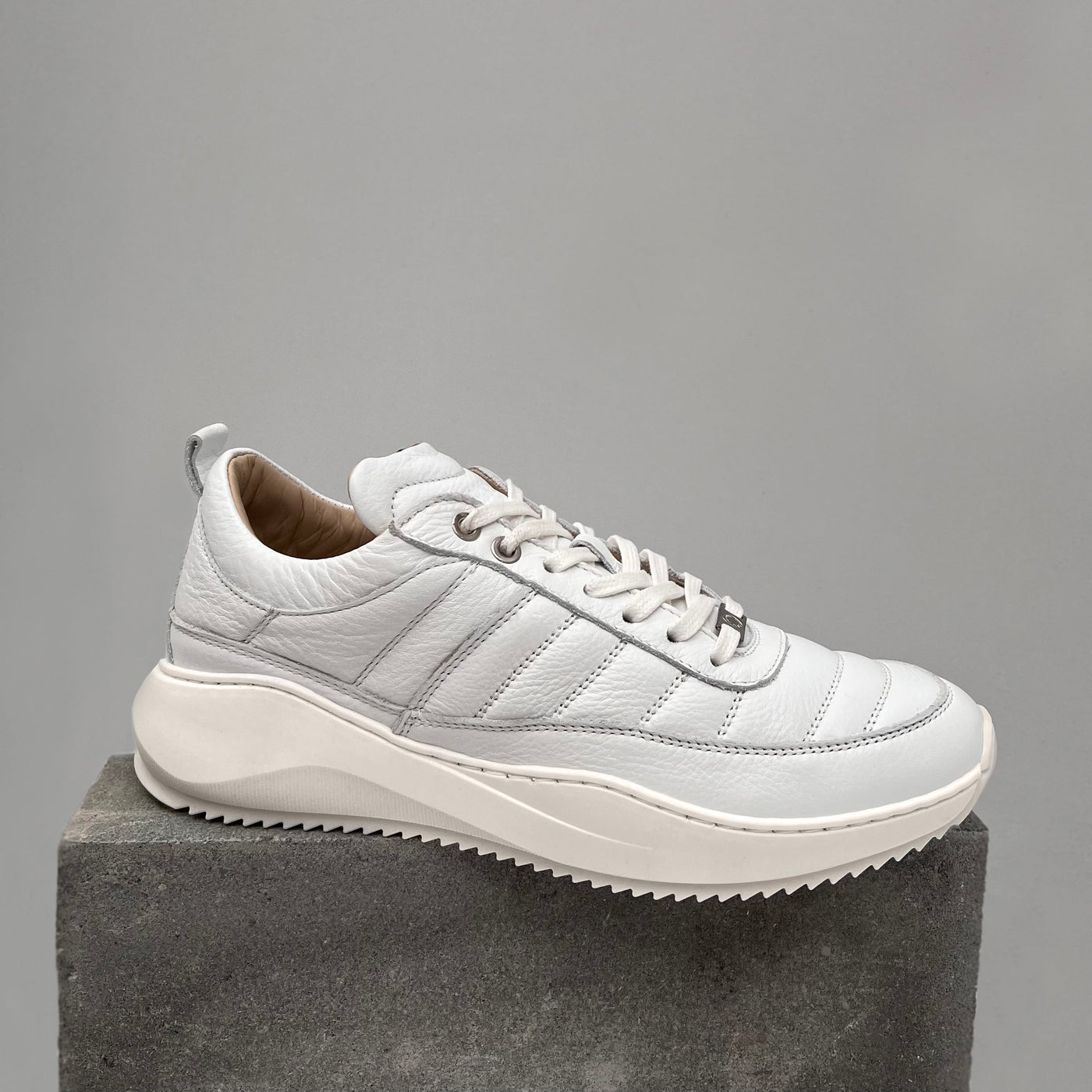 PACE PADDED LOW White - Leather Plain - HINSON | ALPINA
